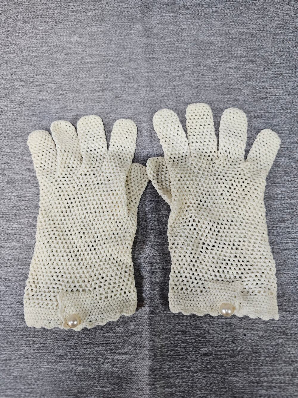 White Vintage Crochet Gloves Sz Small Mid Century Dress Summer Gloves made Italy